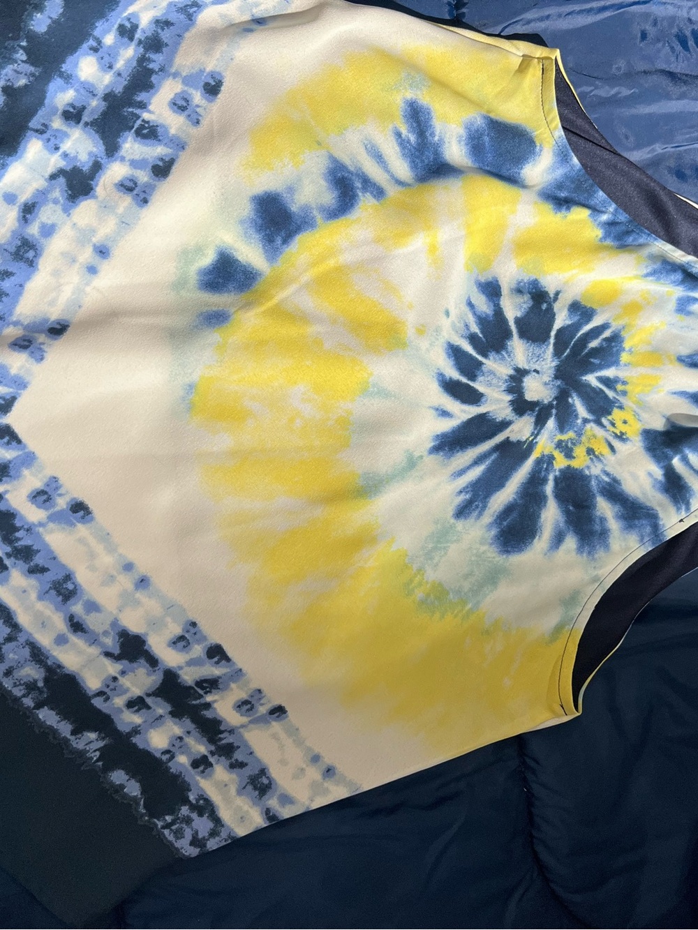 Women’s medium BCX Blue, Yellow & White Tie-Dye V-Neck top - Picture 6 of 10